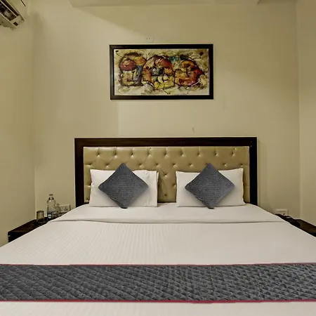 Townhouse Grand Inn Ghaziabad Exterior photo