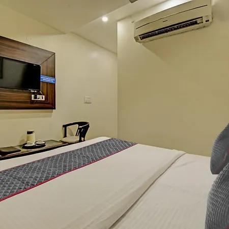 Townhouse Grand Inn Ghaziabad Exterior photo